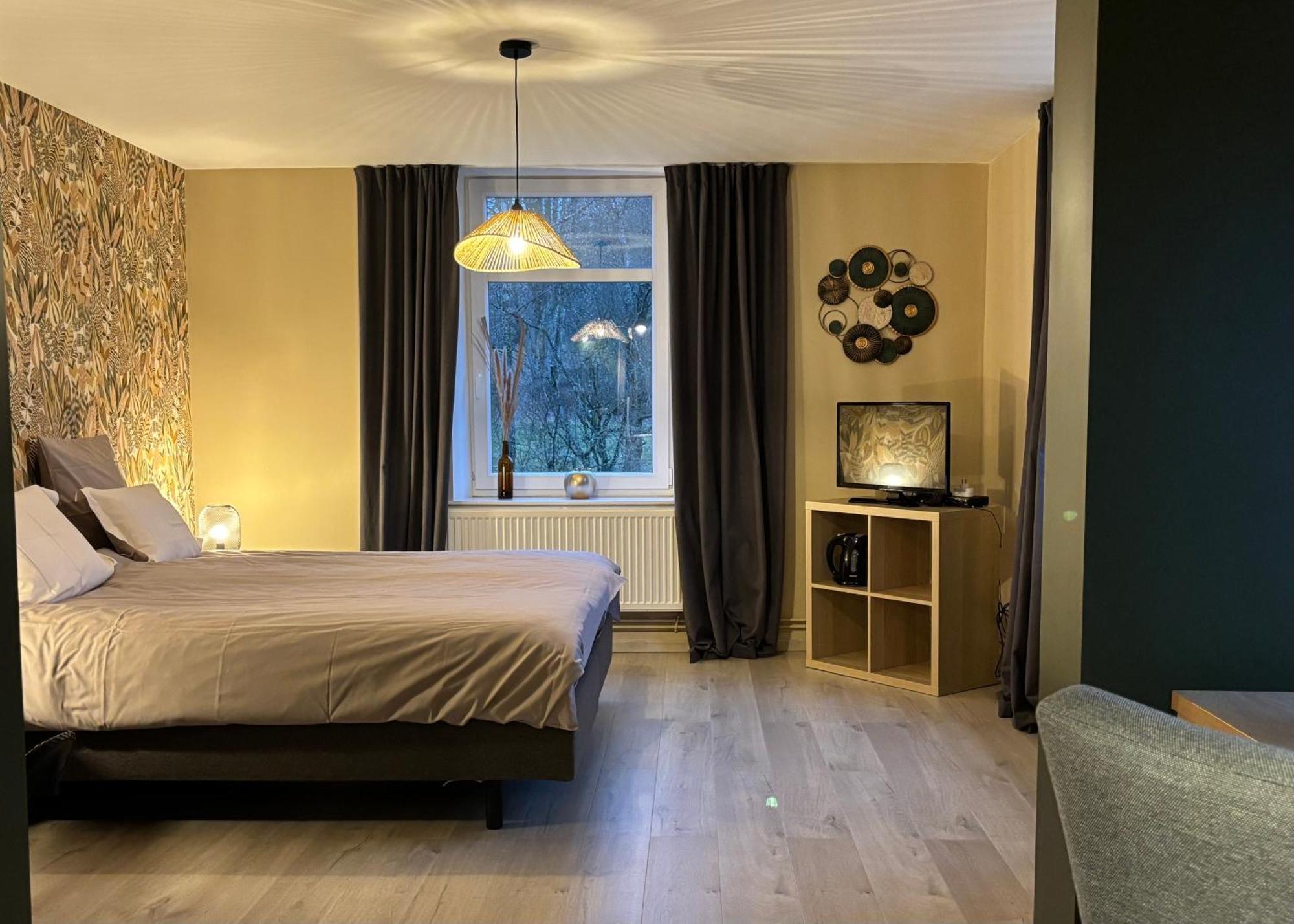 Les Lucioles Bed and Breakfast Francorchamps Εξωτερικό φωτογραφία